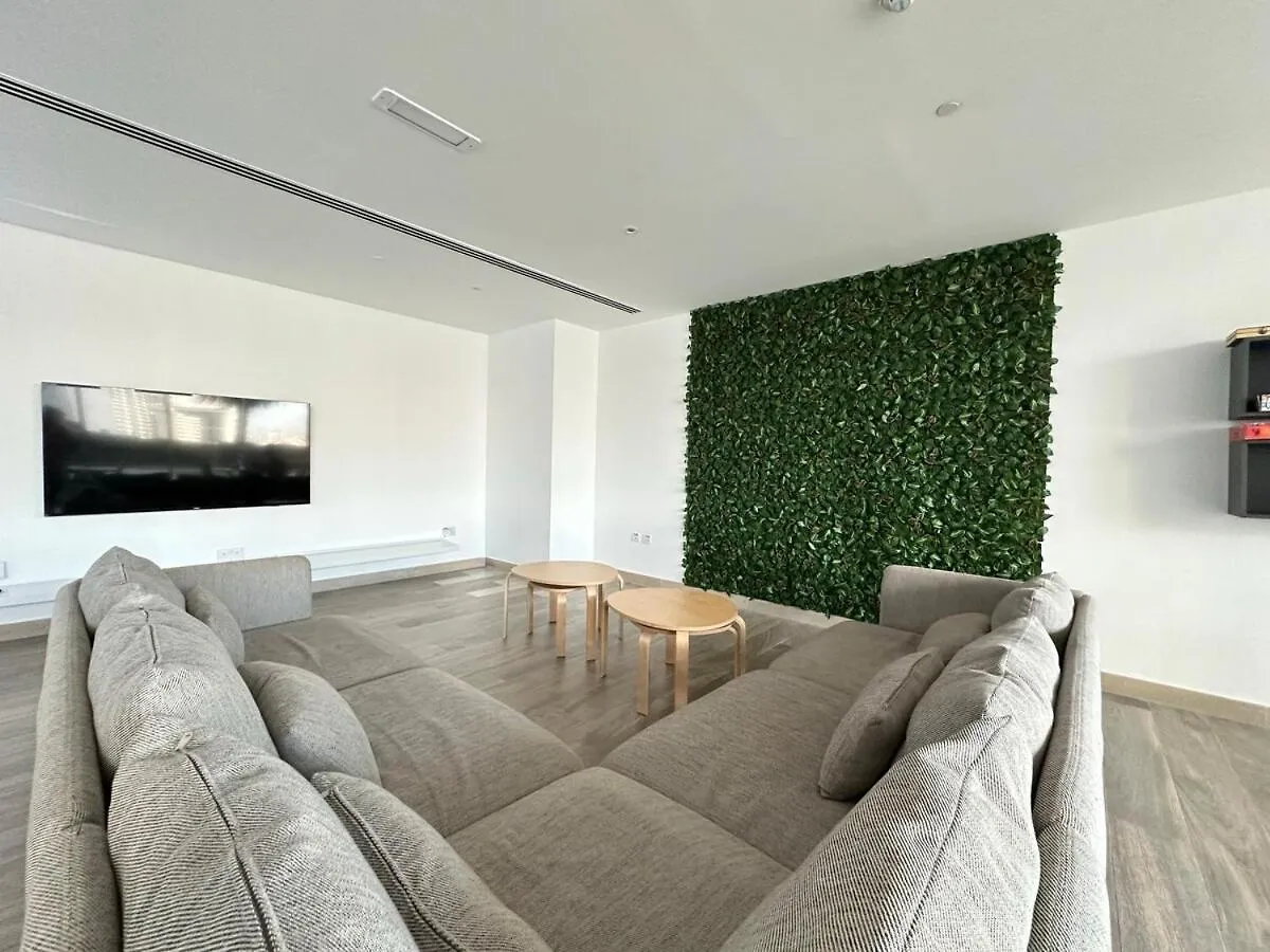 Lägenhet Dar Vacation - Cozy Studio With City View In Jvc Dubai